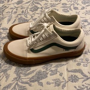 Vans Old Skool Pro. Marshmallow and Alpine.